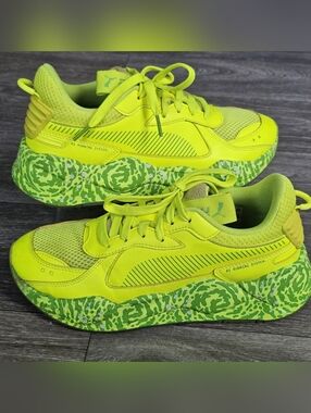 B9 Size 7.5 - PUMA Rick and Morty x RS-X Yellow